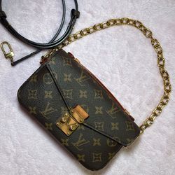 Pochette Métis East West