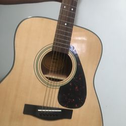 Yamaha Guitar 
