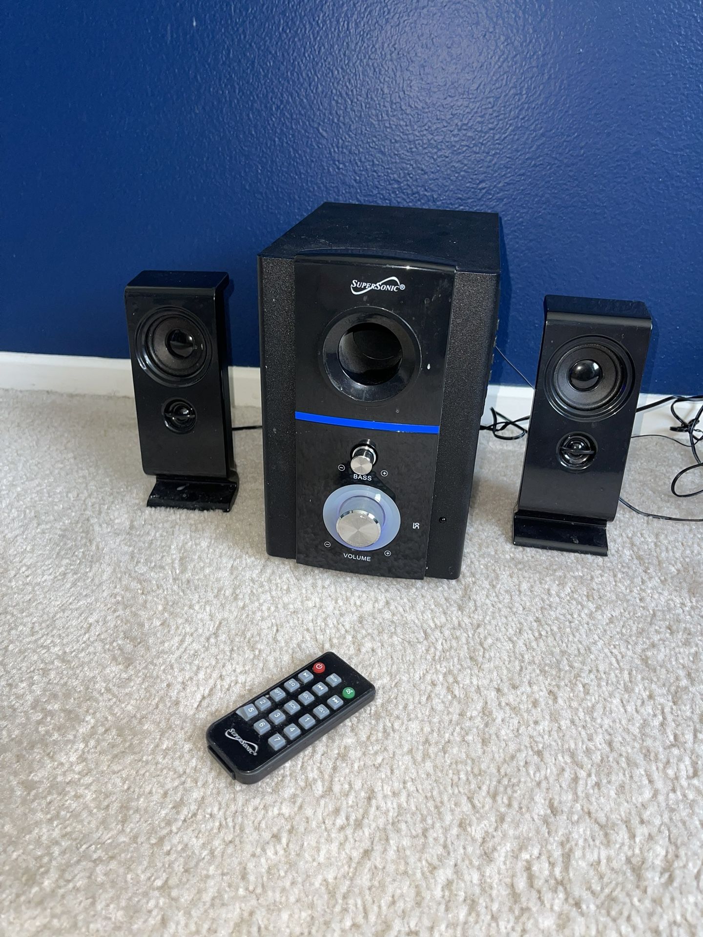 Supersonic Bluetooth FM Radio Speaker System SC-1126BT Wireless Audio 15W