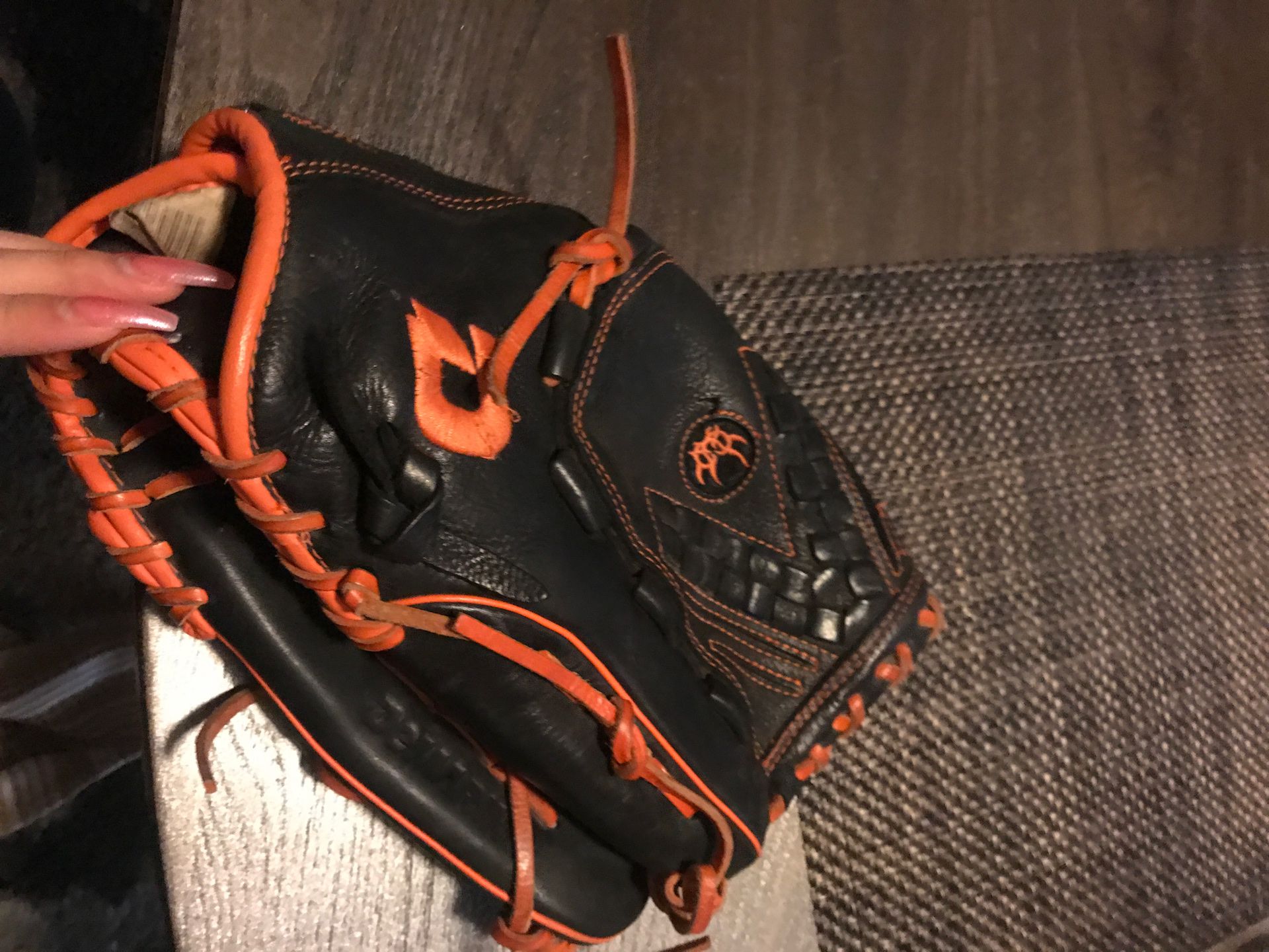 DeMrini baseball glove