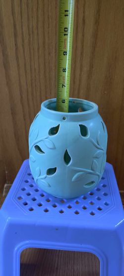 LIKE NEW 6" Tall Ceramic Candle Holder.