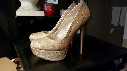 Glittery gold stilettos