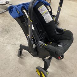 Used Doona Stroller Car seat Combo
