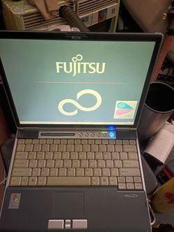 Laptop Fujitsu en buenas condiciones