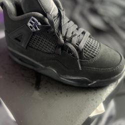 Retro 4s Black Cat