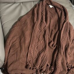 Ladies L/XL Coldwater Creek Poncho Brown
