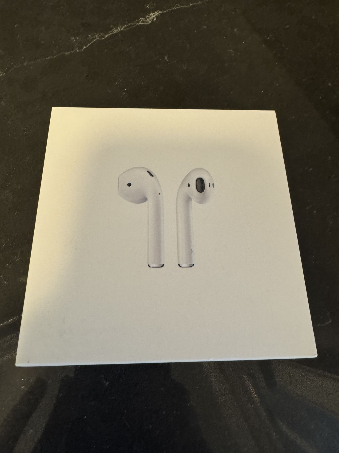 Apple AirPods 1st Generation 