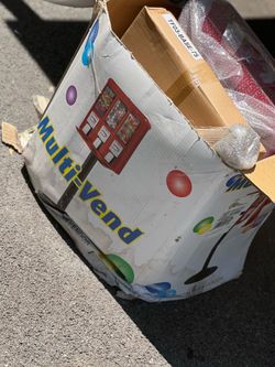 Multi vend candy machine