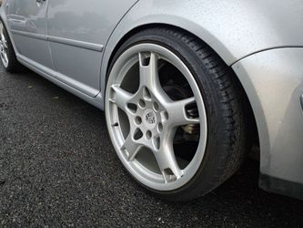 Porsche Lobster claw wheels