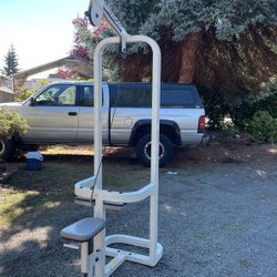 Lat Pull Down 