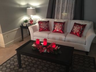 Beautiful unused living room sofa & loveseat!