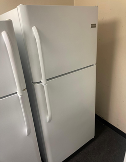 Frigidaire Top Freezer Fridge – White, clean and ready