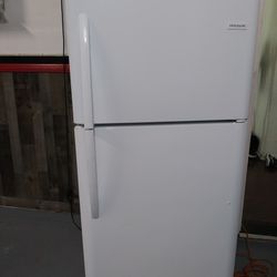 Frigidaire Refrigerator ($50 Donation)