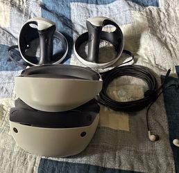 PlayStation VR2 Headset with Controllers and Cable
