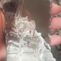 Blown glass elephant with mirror backdrop & base.  See all pictures