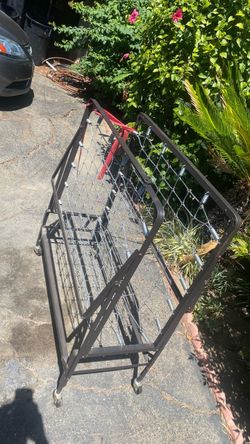 Rolling twin size cot