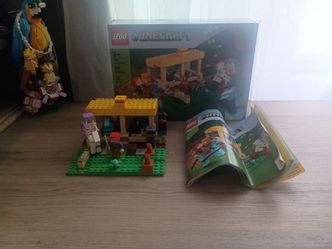 The Horse Stable Minecraft Lego Set