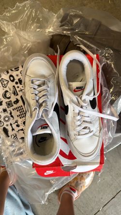 Size 7 women’s Nike Shoes