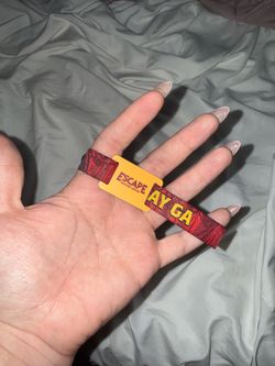 Wristband escape