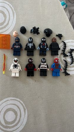Lego Hero/ villain figures