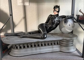 Sideshow Tweeterhead catwoman maquette