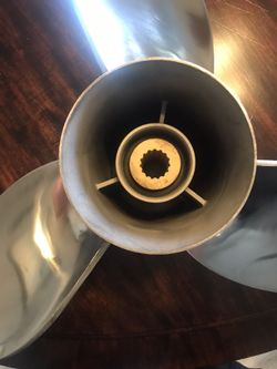 Yamaha saltwater series 2 15x 21p propeller