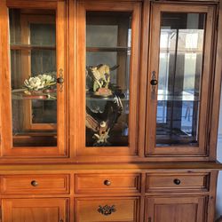 Wooden hutch And Dining Table W/chairs