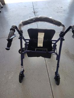 Rollator With Wheels and Seat