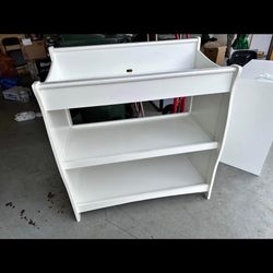  Solid Wood Changing Table