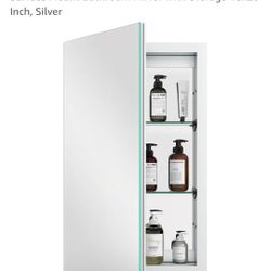 QUAVIKEY Mirrored Medicine Cabinet