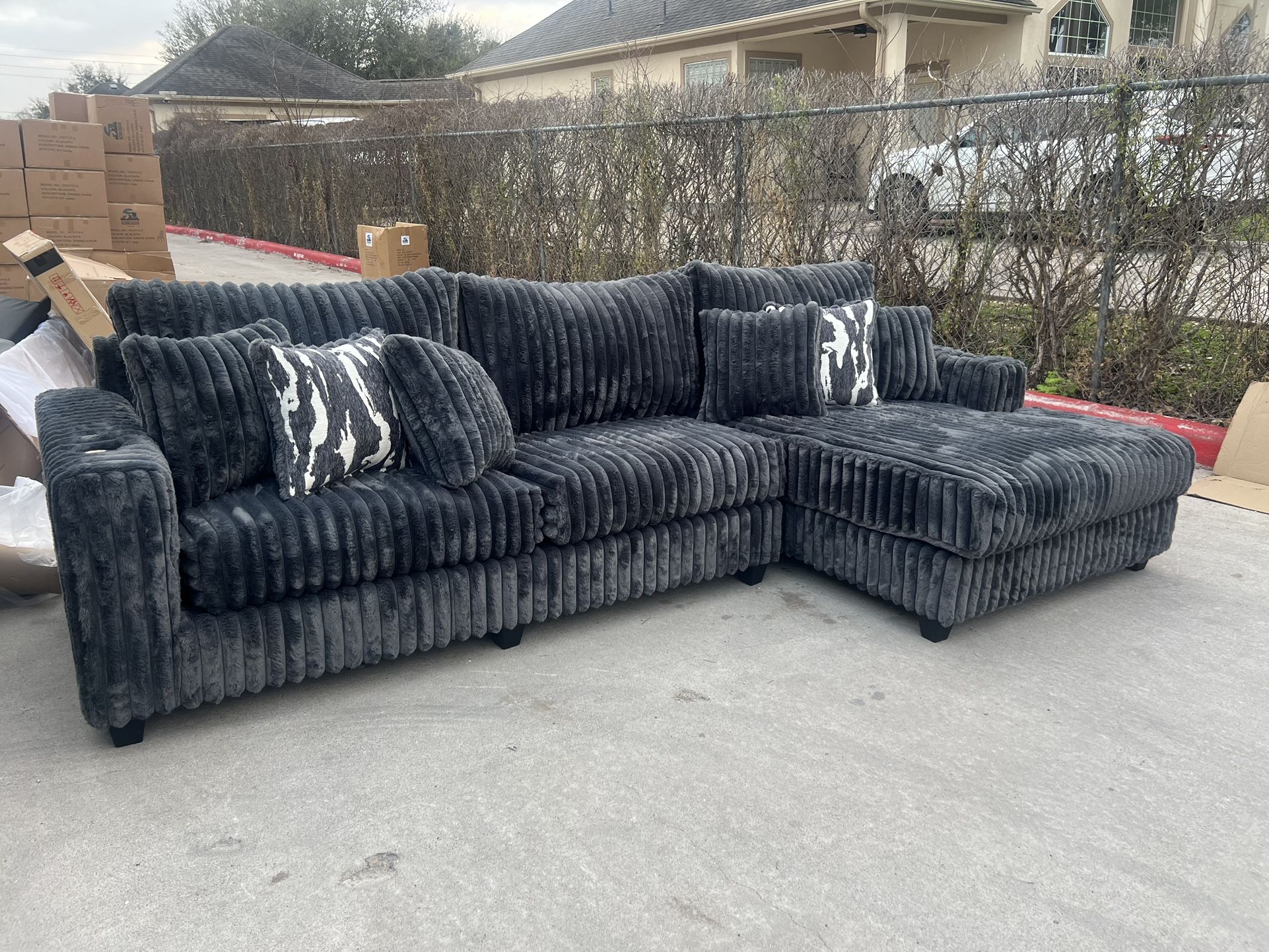 Sectional Velvet Black
