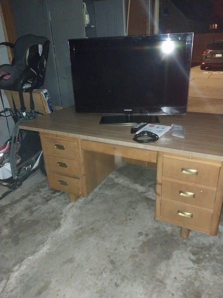 Desk