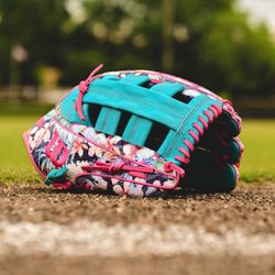 Wilson A2000 Gloves BRAND NEW