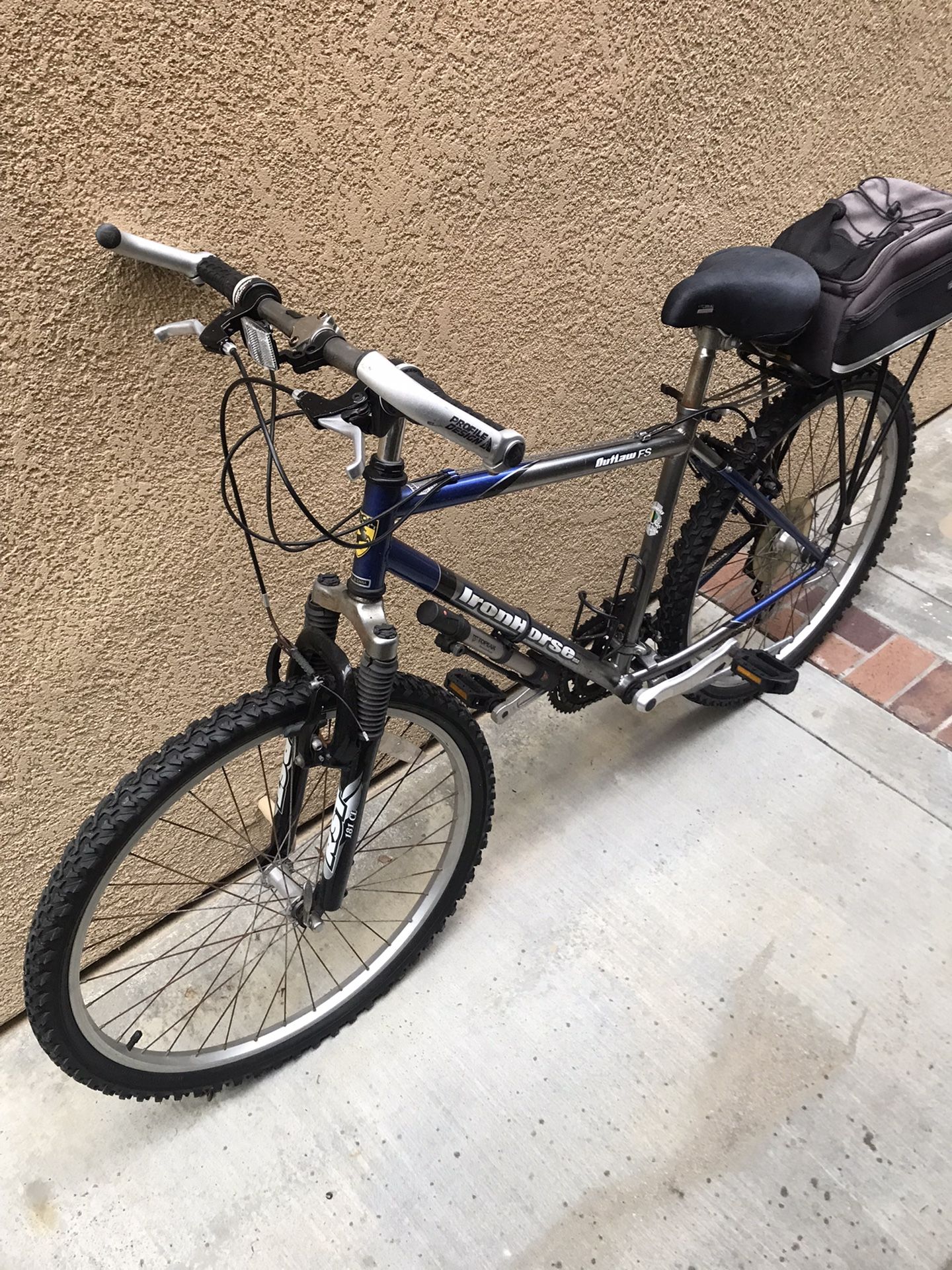 IronHorse Bike 🚲 whit Extra…. $65