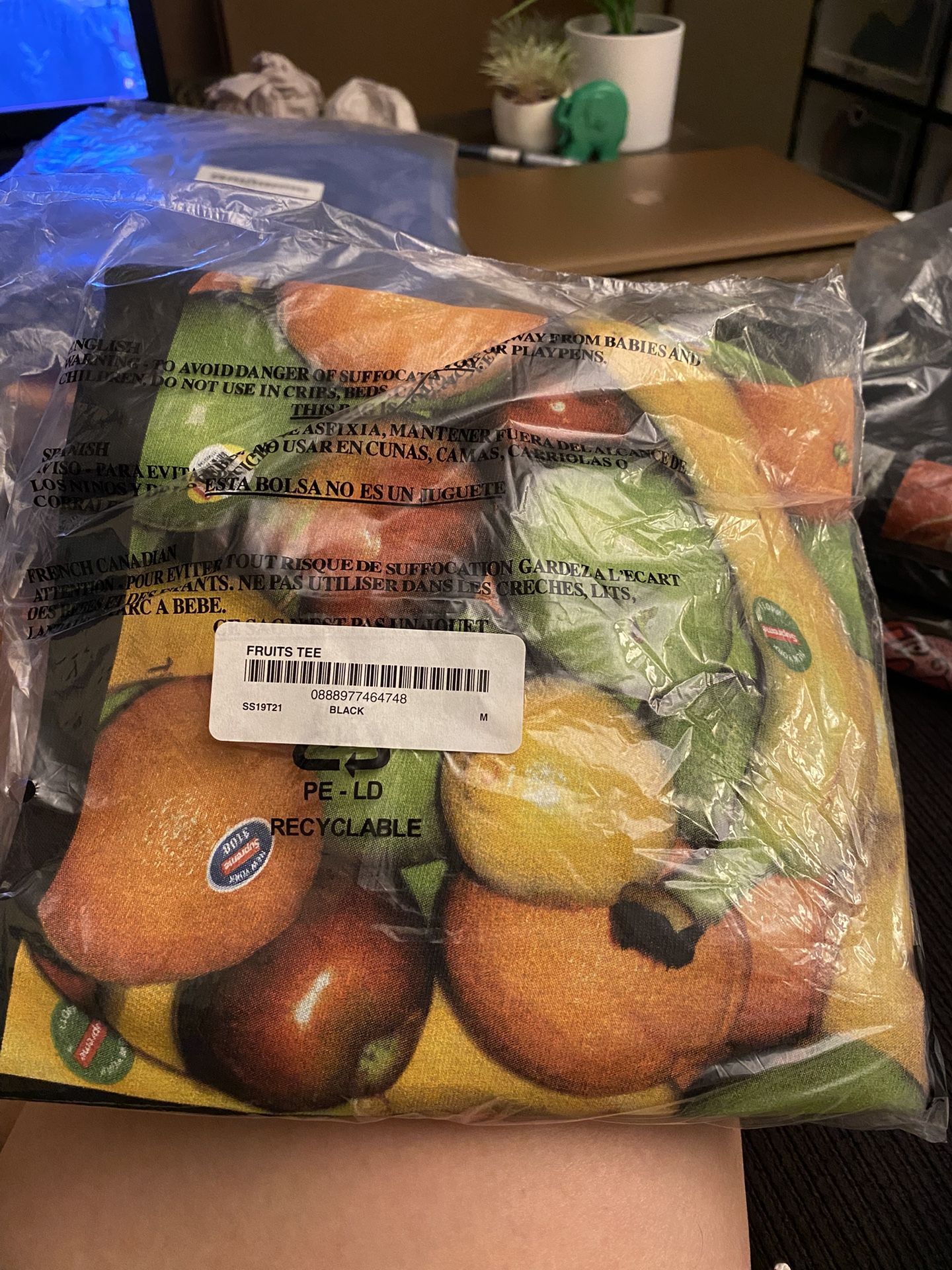 Supreme Fruit Tee Black Size M