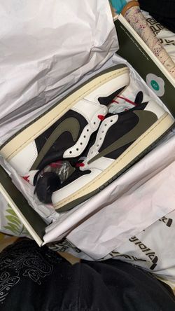 Jordan 1 Low Travis Scott Olive Size 11W/9.5M