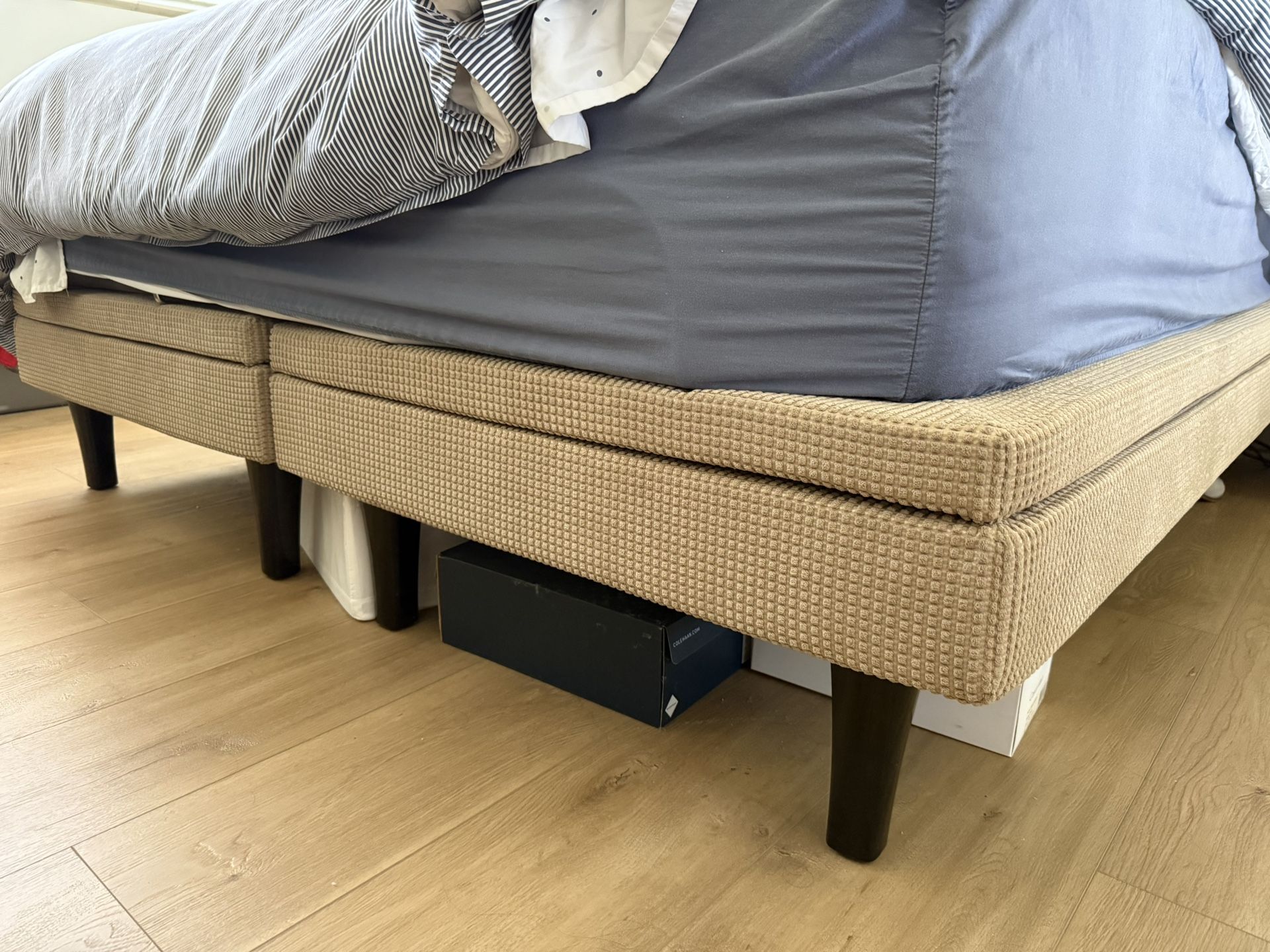Serta Split King adjustable Bed Frame