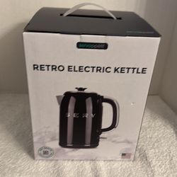 Retro electric kettle by servappetit
