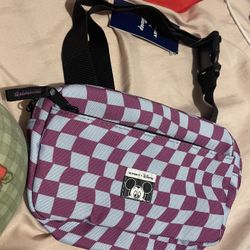Old Navy X Walt Disney Mickey Mouse fanny pack