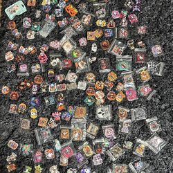 Halloween /CHRISTMAS/THANKSGIVING ACRYLICS 