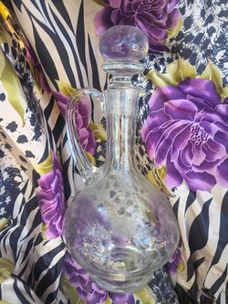 Clear Glass Decanter with Stopper and Handle