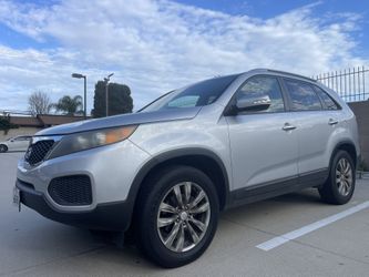 2011 Kia Sorento with 3rd Row Seating