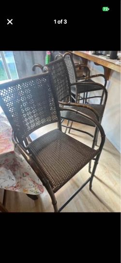 Really nice high sturdy barstools all 4 for 50