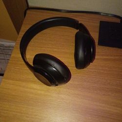 BEATS PRO MAX 