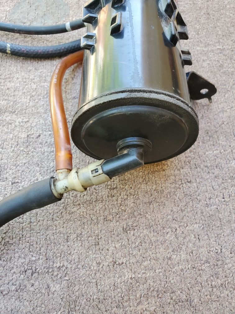 Integra civic charcoal canister evap dc eg for Sale in San Bernardino