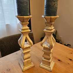 2 candle holders