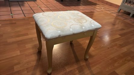 Vanity stool