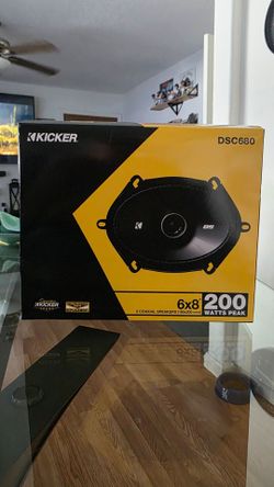 Kicker 43DSC6804 D-Series 6x8"