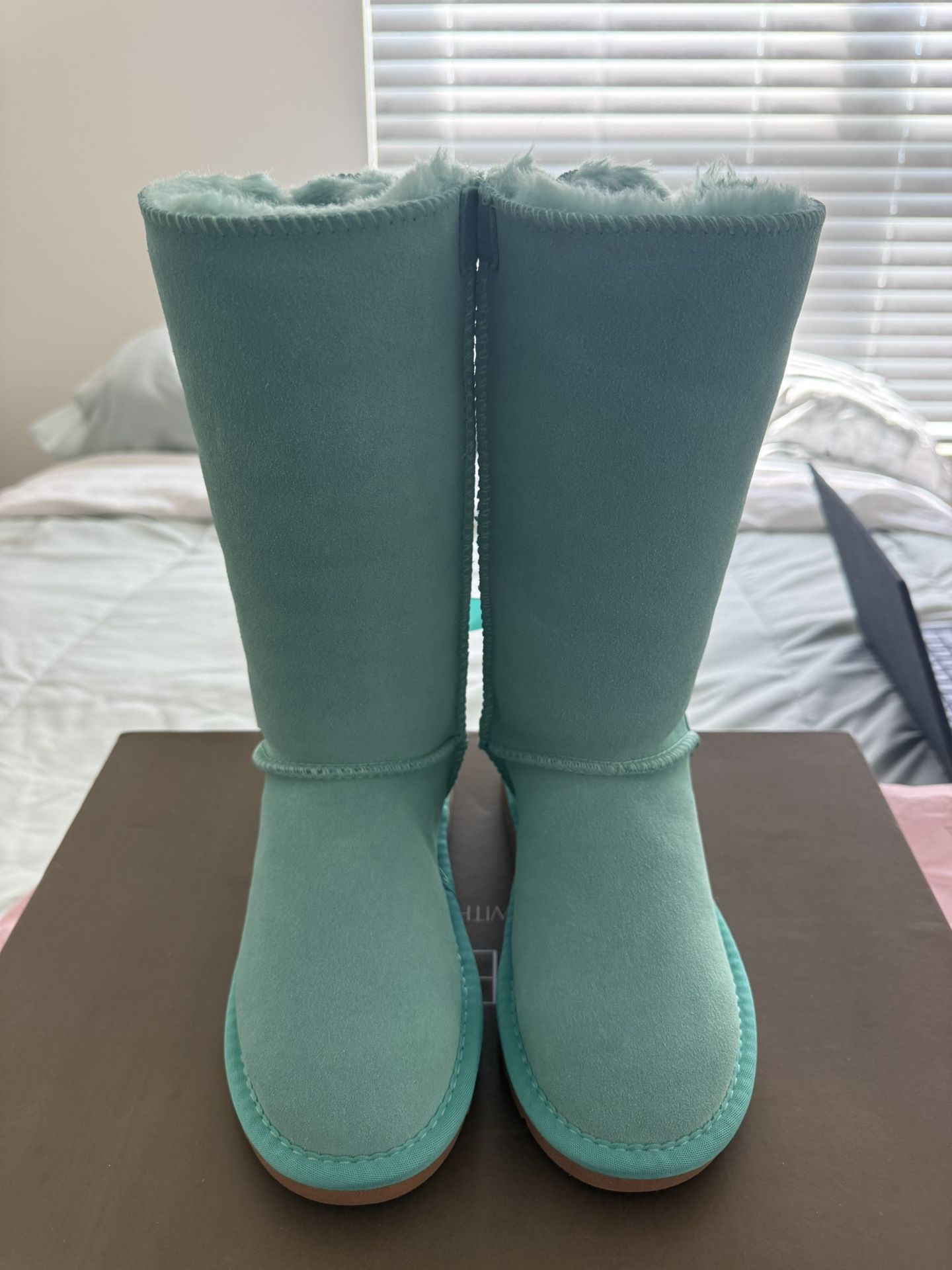 Uggs Size 5