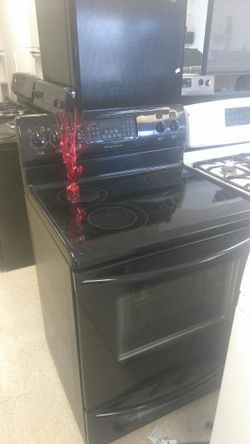 Frigidaire Black Electric range